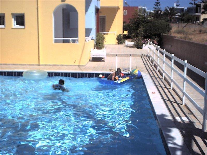 Dimitra Apartments กูเวส ภายนอก รูปภาพ