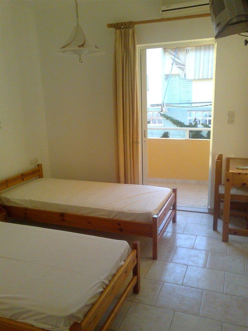 Dimitra Apartments กูเวส ภายนอก รูปภาพ
