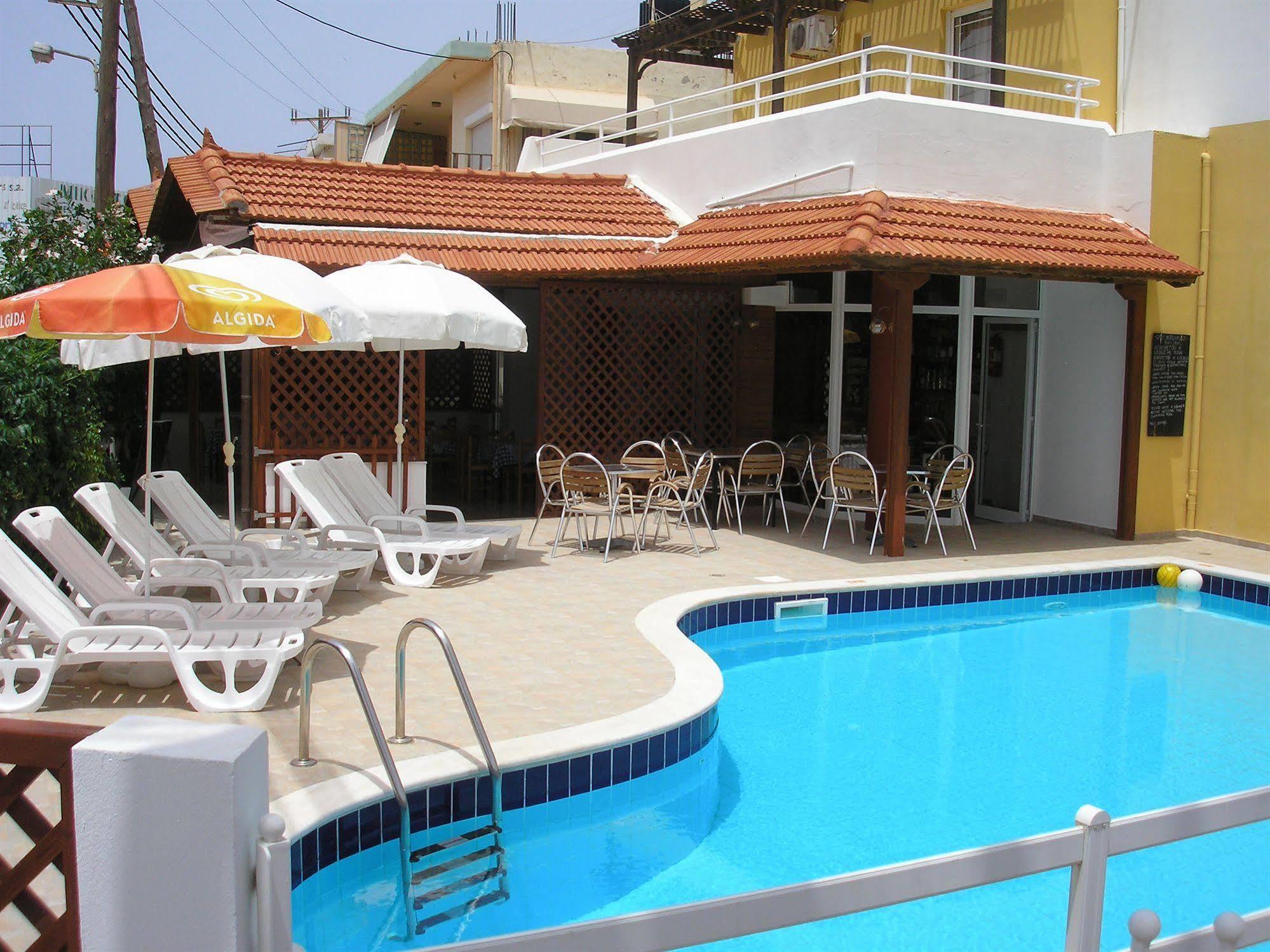 Dimitra Apartments กูเวส ภายนอก รูปภาพ