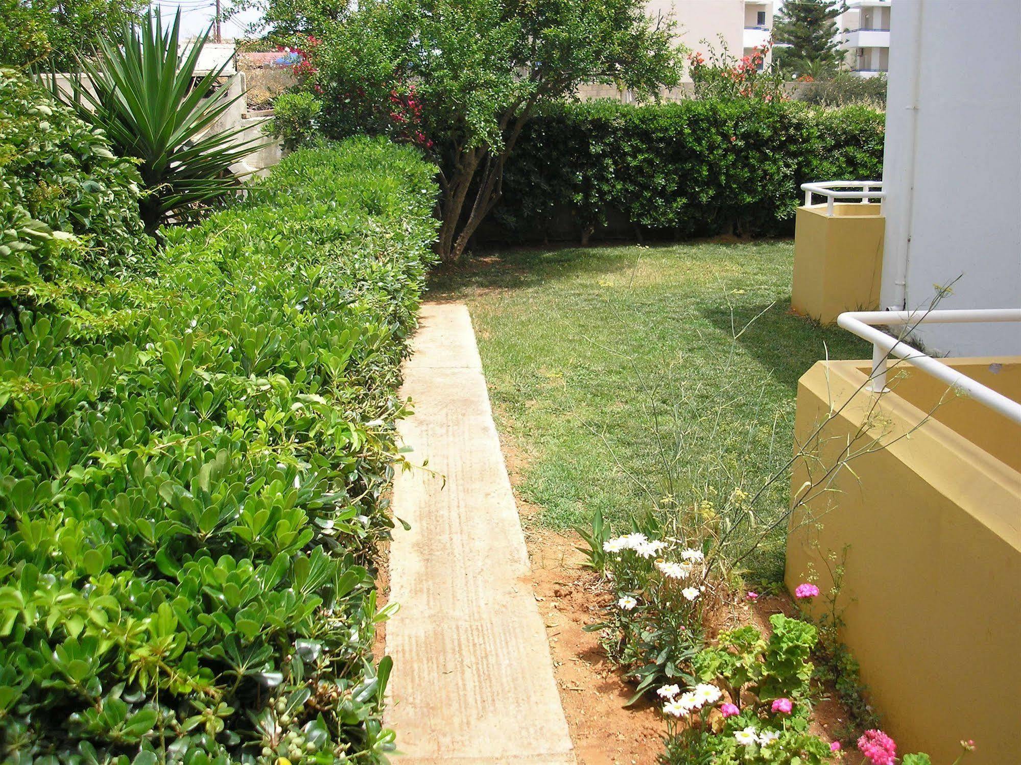 Dimitra Apartments กูเวส ภายนอก รูปภาพ
